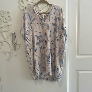 H&M cream and blue floral tunic